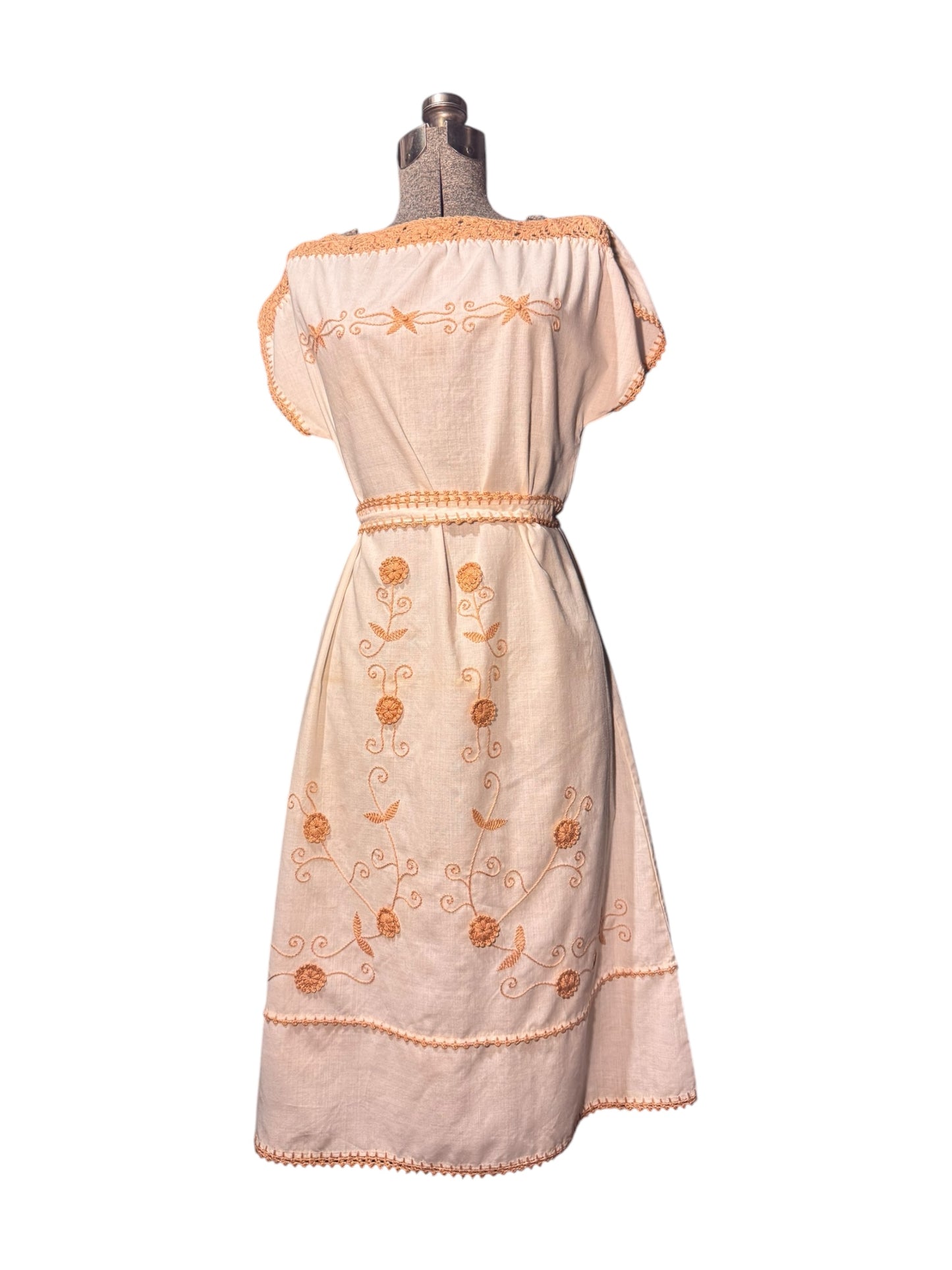 1960’s Embroidered Shirt Dress with Matching Belt Tie