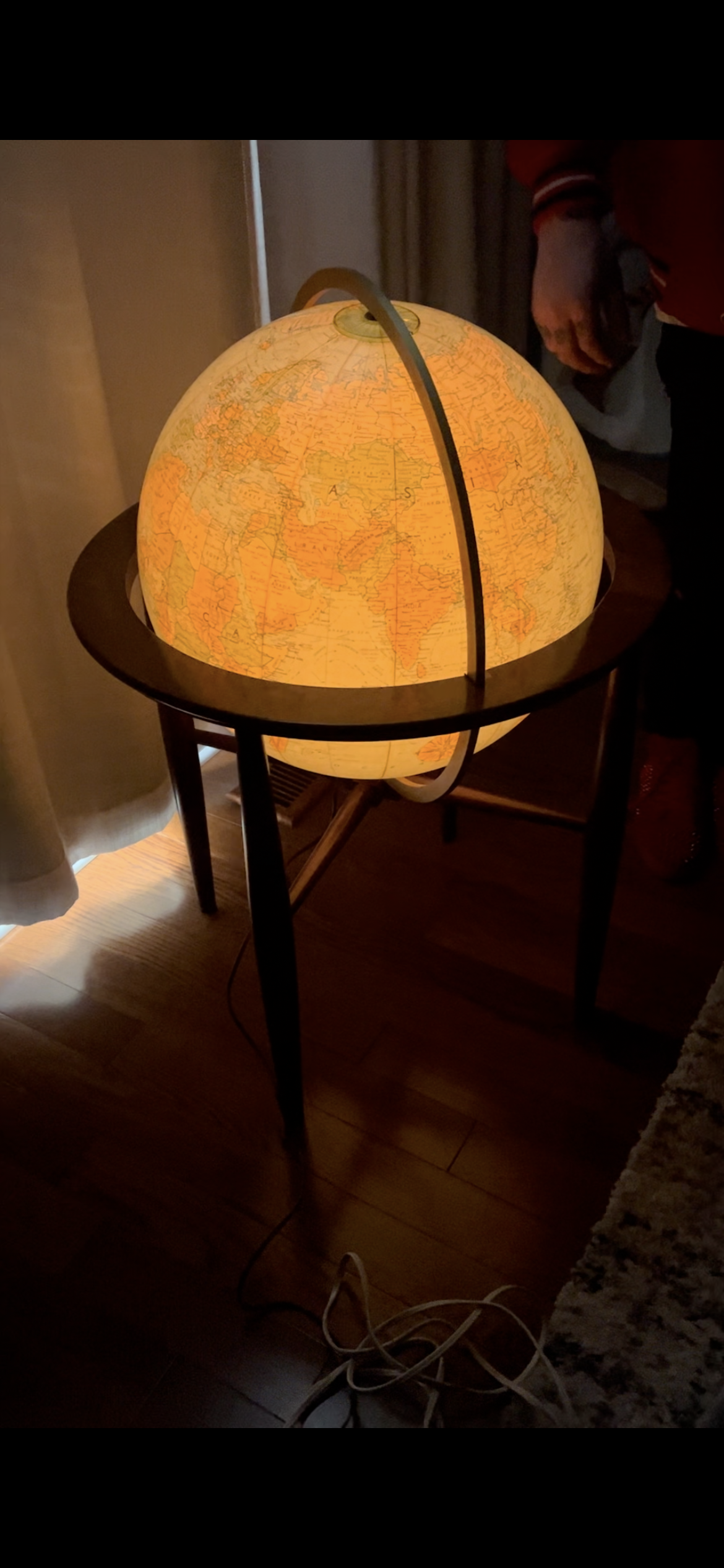 Vintage MCM 20” Replogle Finley Heritage Illuminating Globe on Stand, circa 1960’s