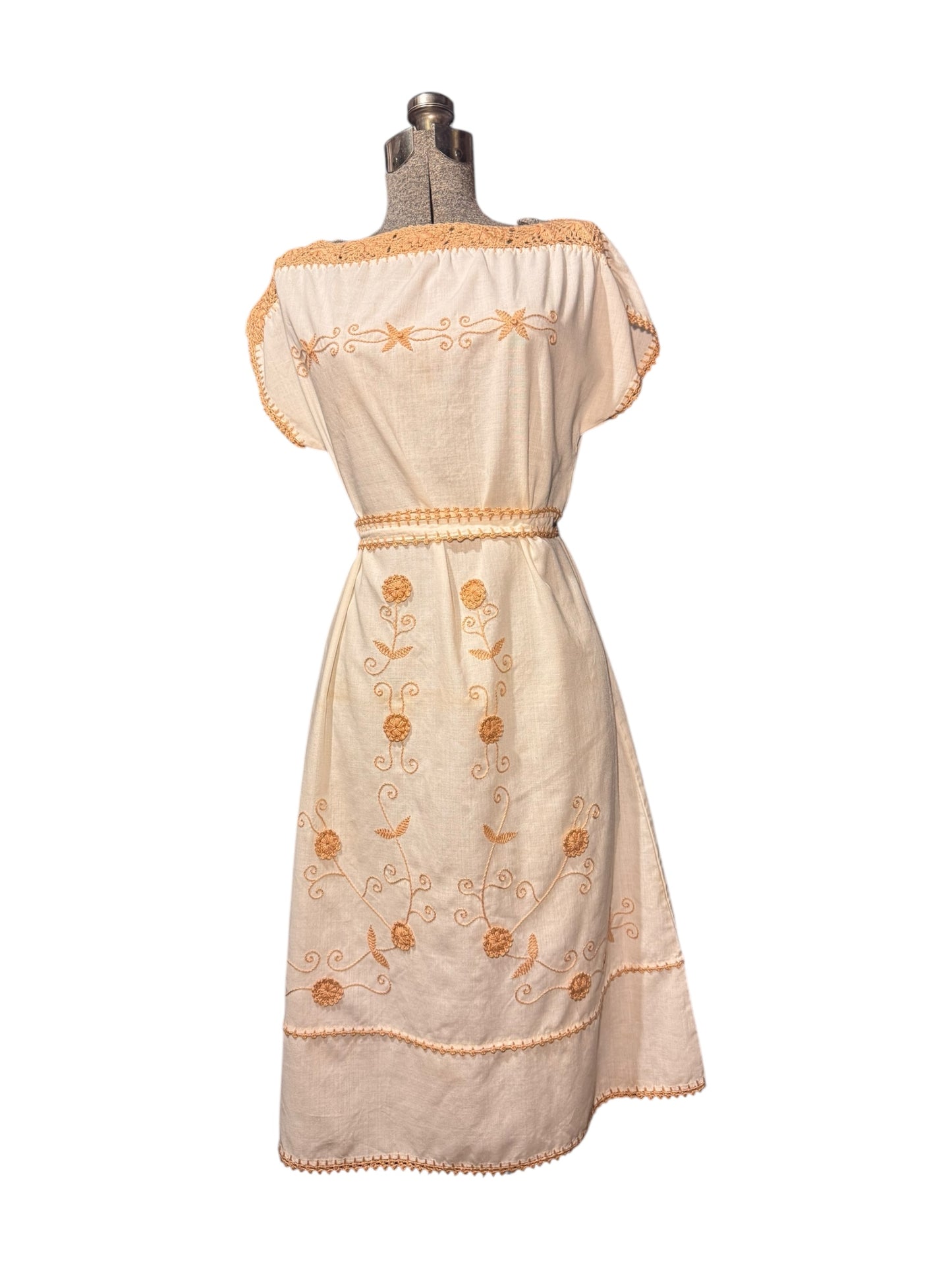 1960’s Embroidered Shirt Dress with Matching Belt Tie