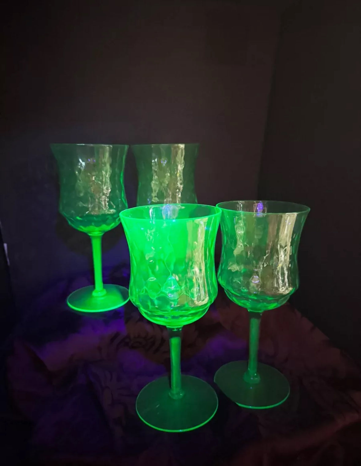 (1) Vintage Tiffin-Franciscan ‘Diamond Optic’ Uranium Wine Glass - 4 Available