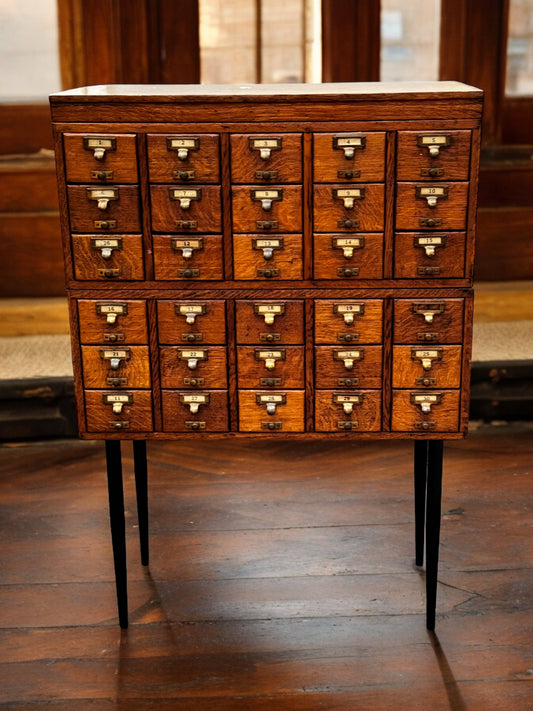 Vintage Mid-Century Quarter Sawn Oak Wooden 30-Drawer Library Card Catalog